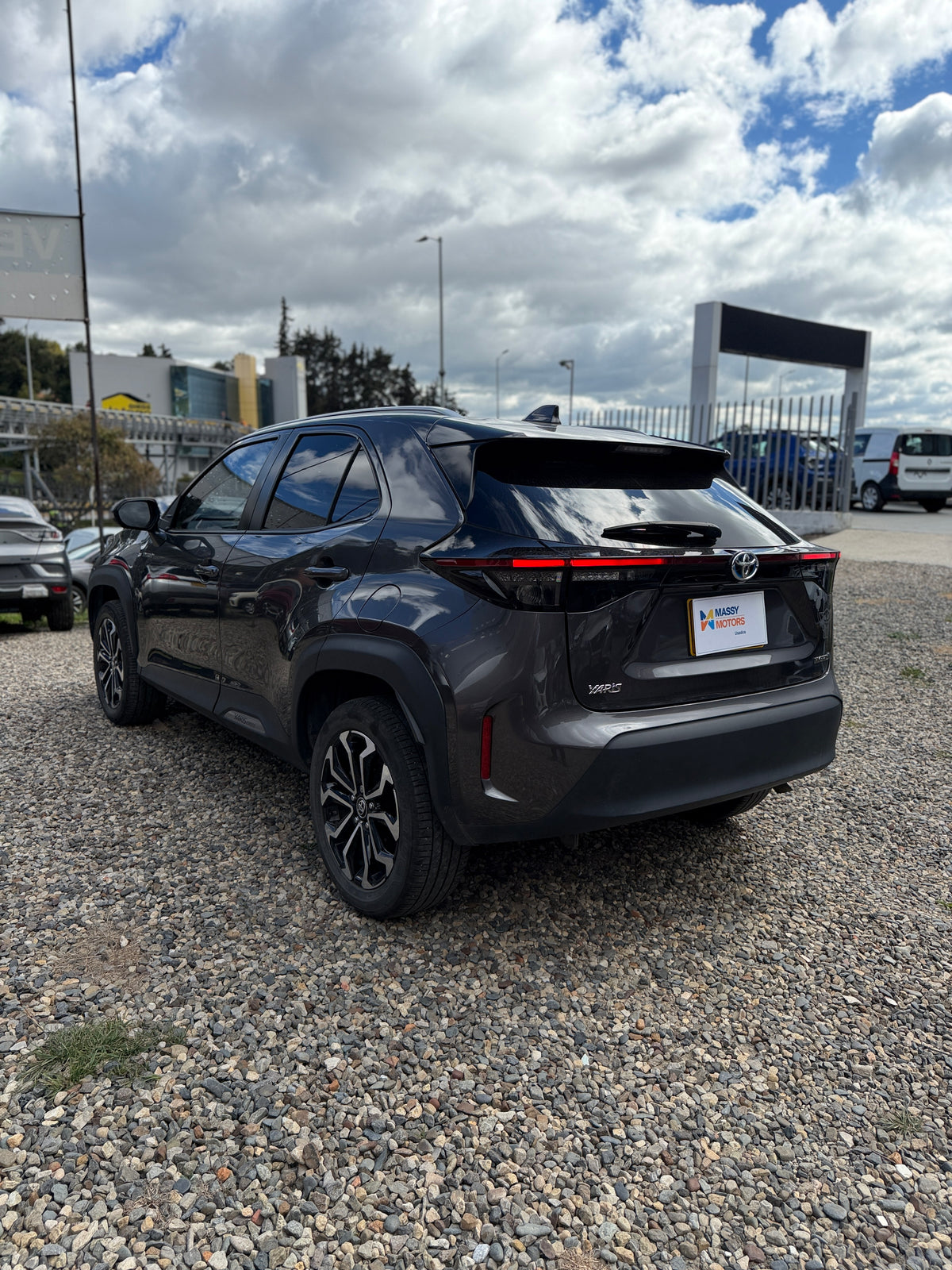 TOYOTA YARIS CROSS HEV XS 2022 USADO 57.000 KM