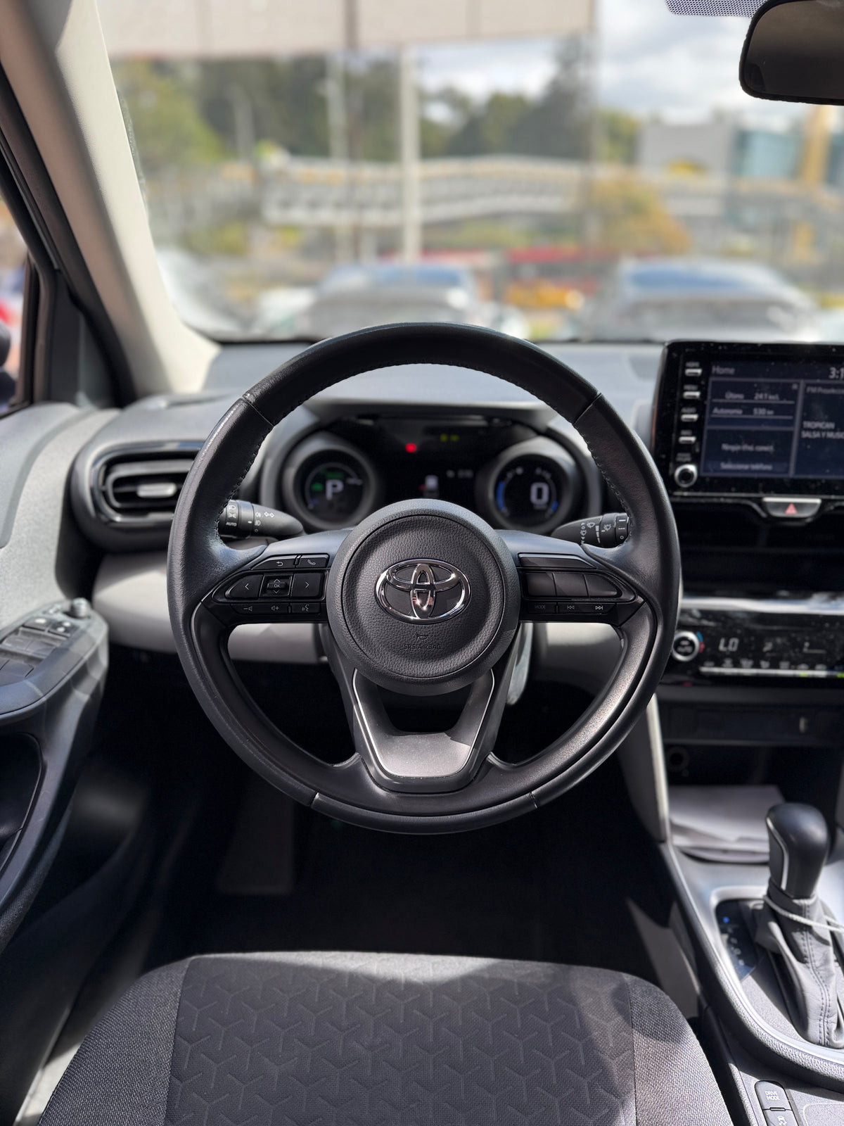 TOYOTA YARIS CROSS HEV XS 2022 USADO 57.000 KM
