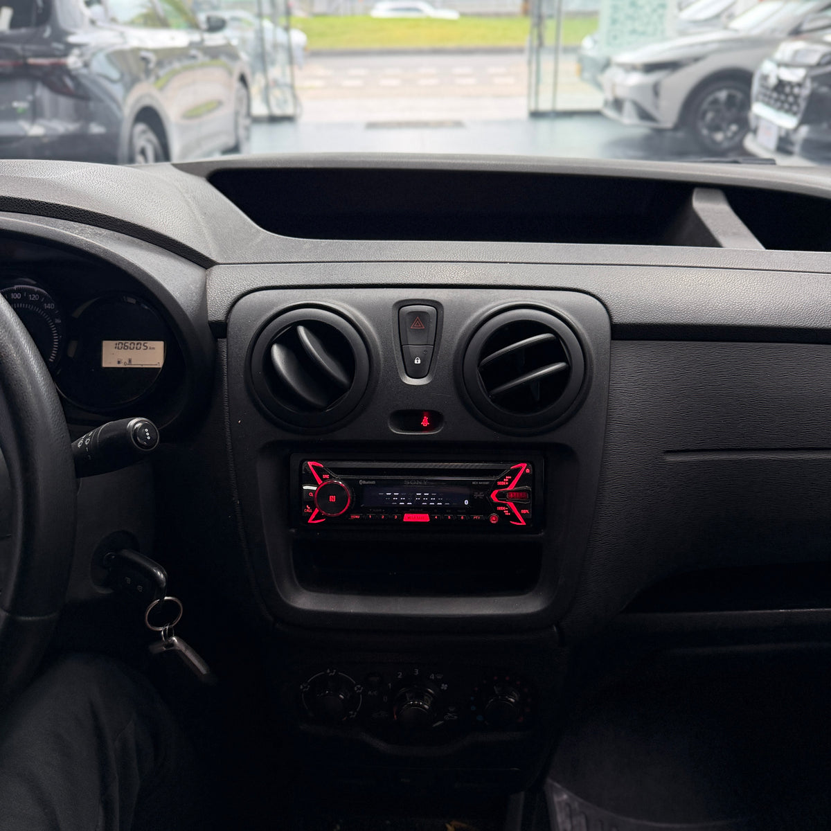 RENAULT KANGOO EXPRESS 2020 USADA 106.000 KM