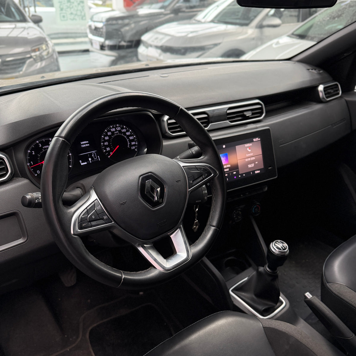 RENAULT DUSTER INTENS 4X2 2022 USADA 35.000 KM