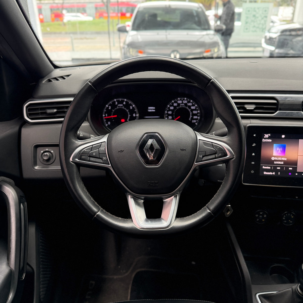 RENAULT DUSTER INTENS 4X2 2022 USADA 35.000 KM