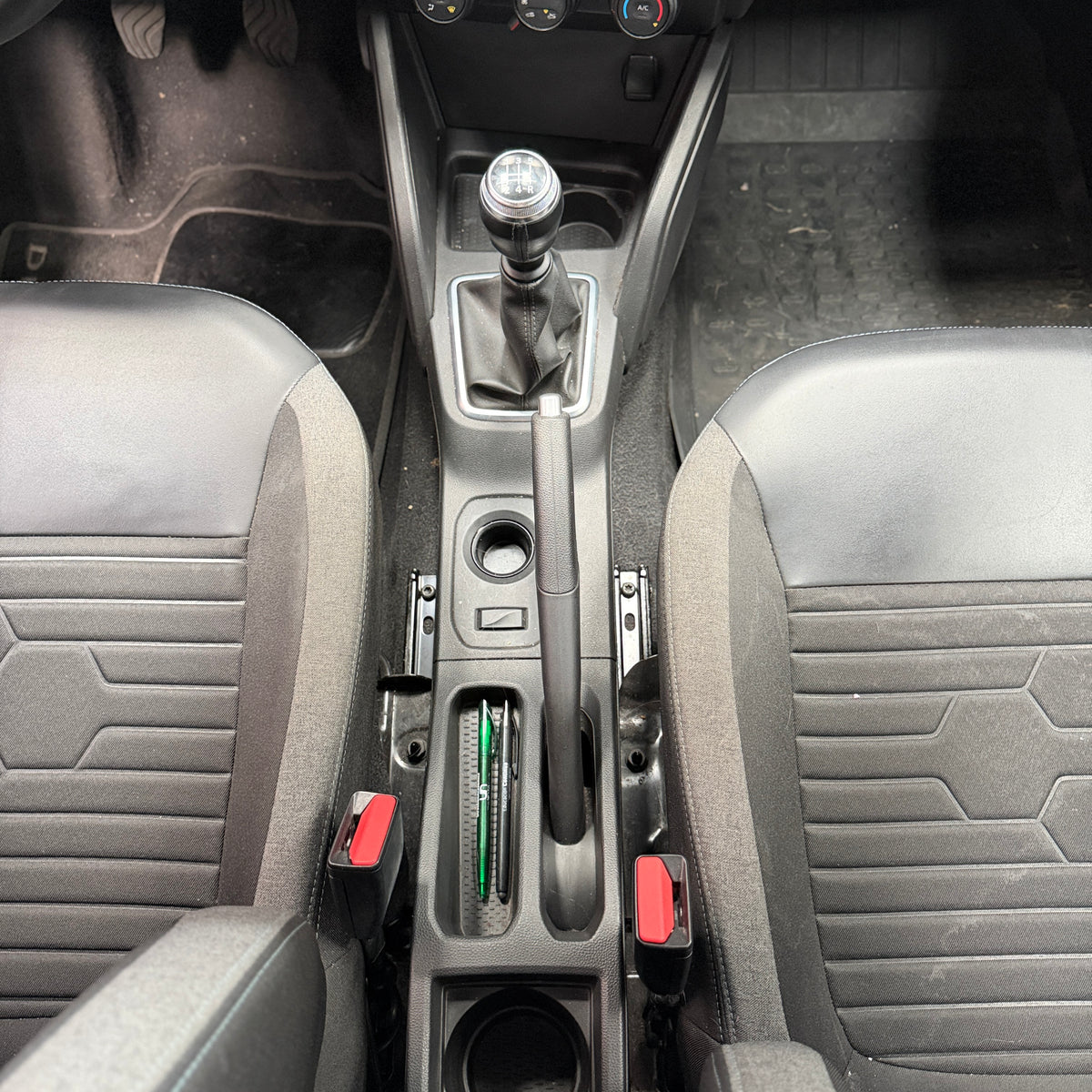 RENAULT DUSTER INTENS 4X2 2022 USADA 35.000 KM