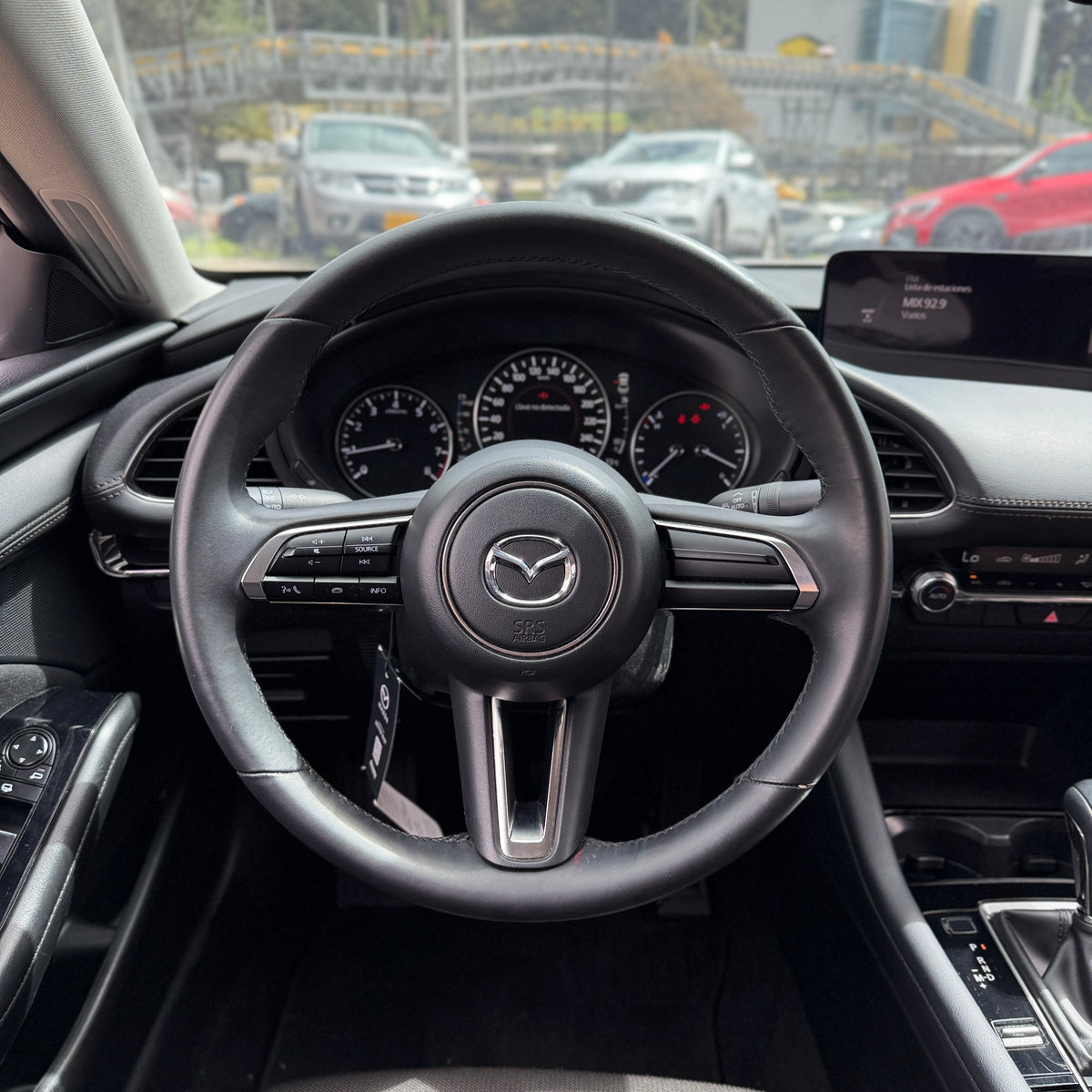 MAZDA 3 TOURING 2025 21.000 KM