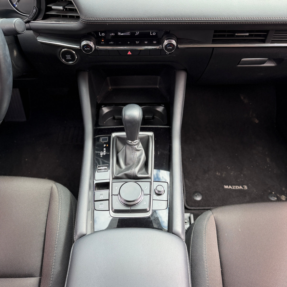 MAZDA 3 TOURING 2025 21.000 KM