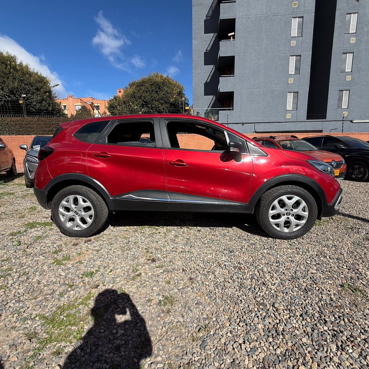 RENAULT CAPTUR ZEN 2023 USADA 57.000