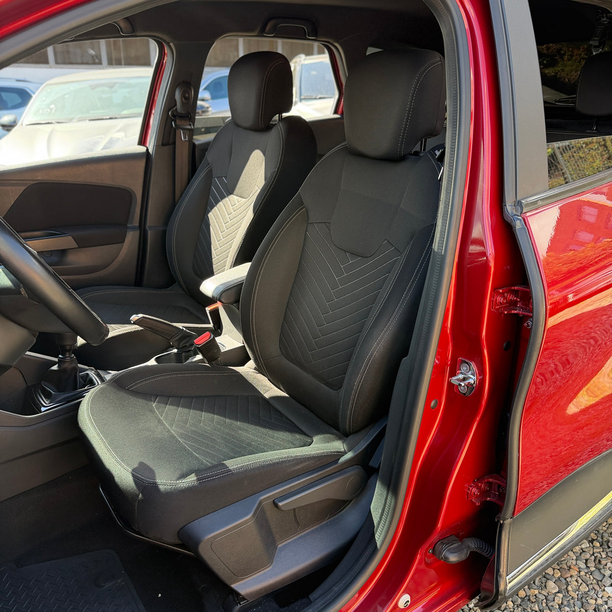 RENAULT CAPTUR ZEN 2023 USADA 57.000