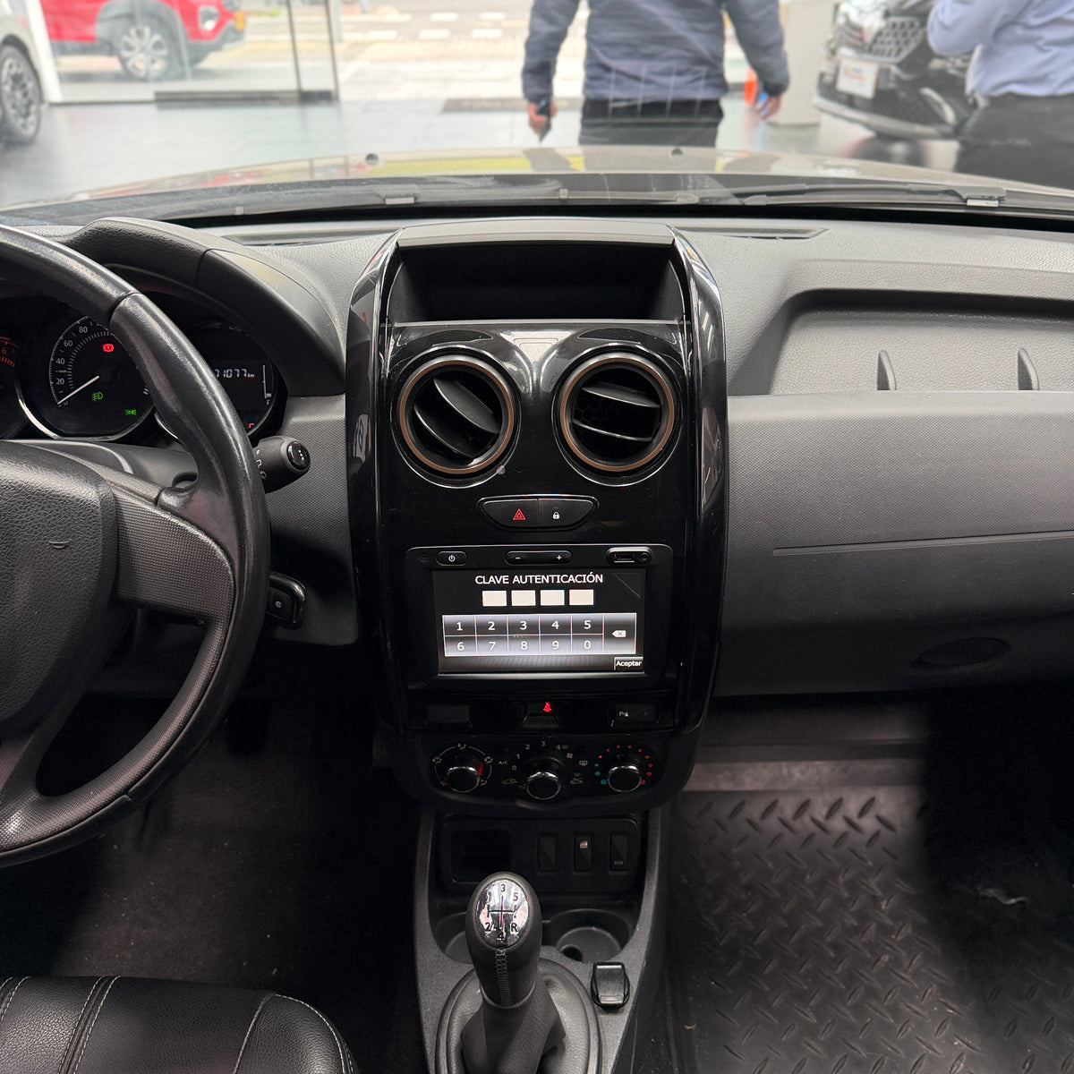 RENAULT DUSTER DYNAMIQUE 2021 USADA 68.000 KM