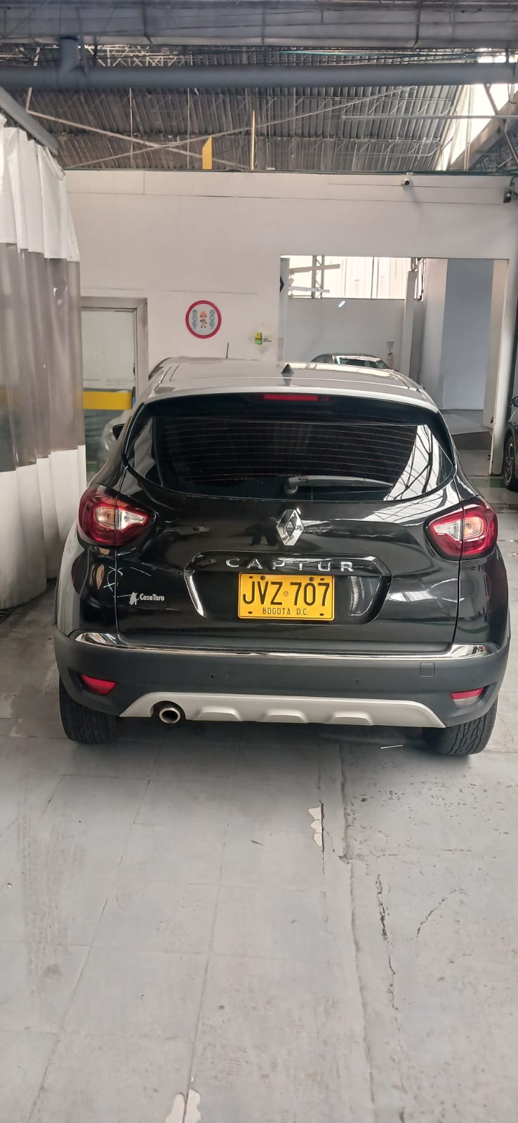 RENAULT CAPTUR INTENS BOSE 2022 USADA 45.000