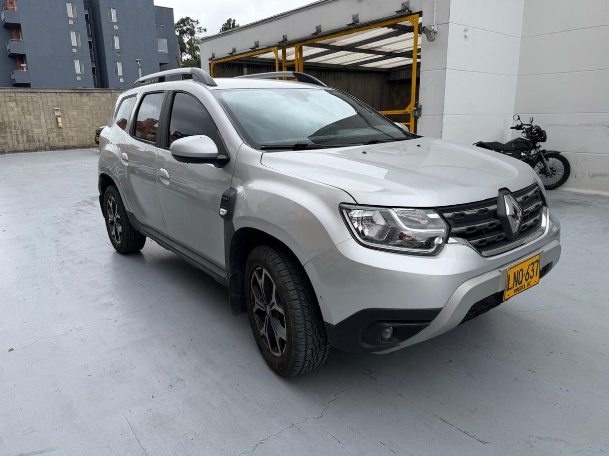 RENAULT DUSTER ICONIC 4X4 2023 USADA 23.000 KM