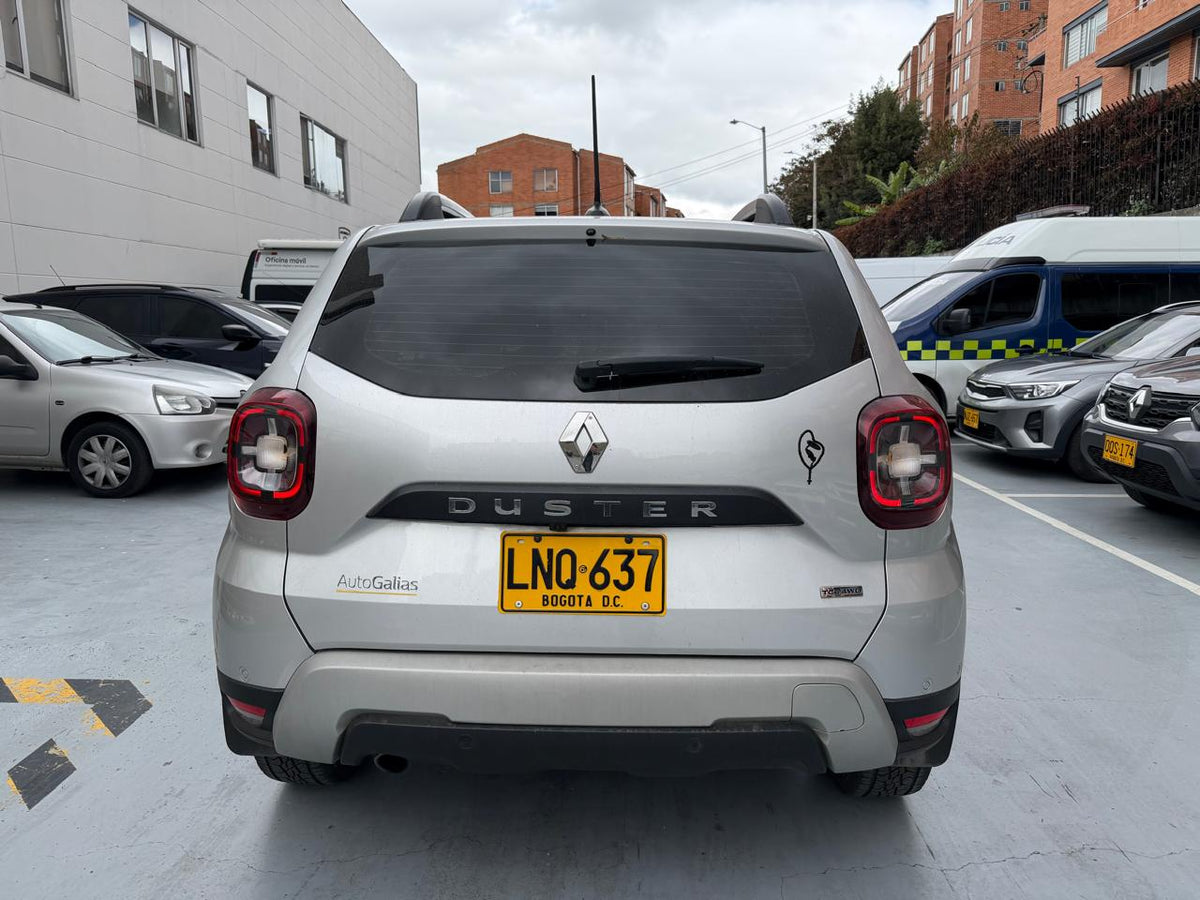 RENAULT DUSTER ICONIC 4X4 2023 USADA 23.000 KM