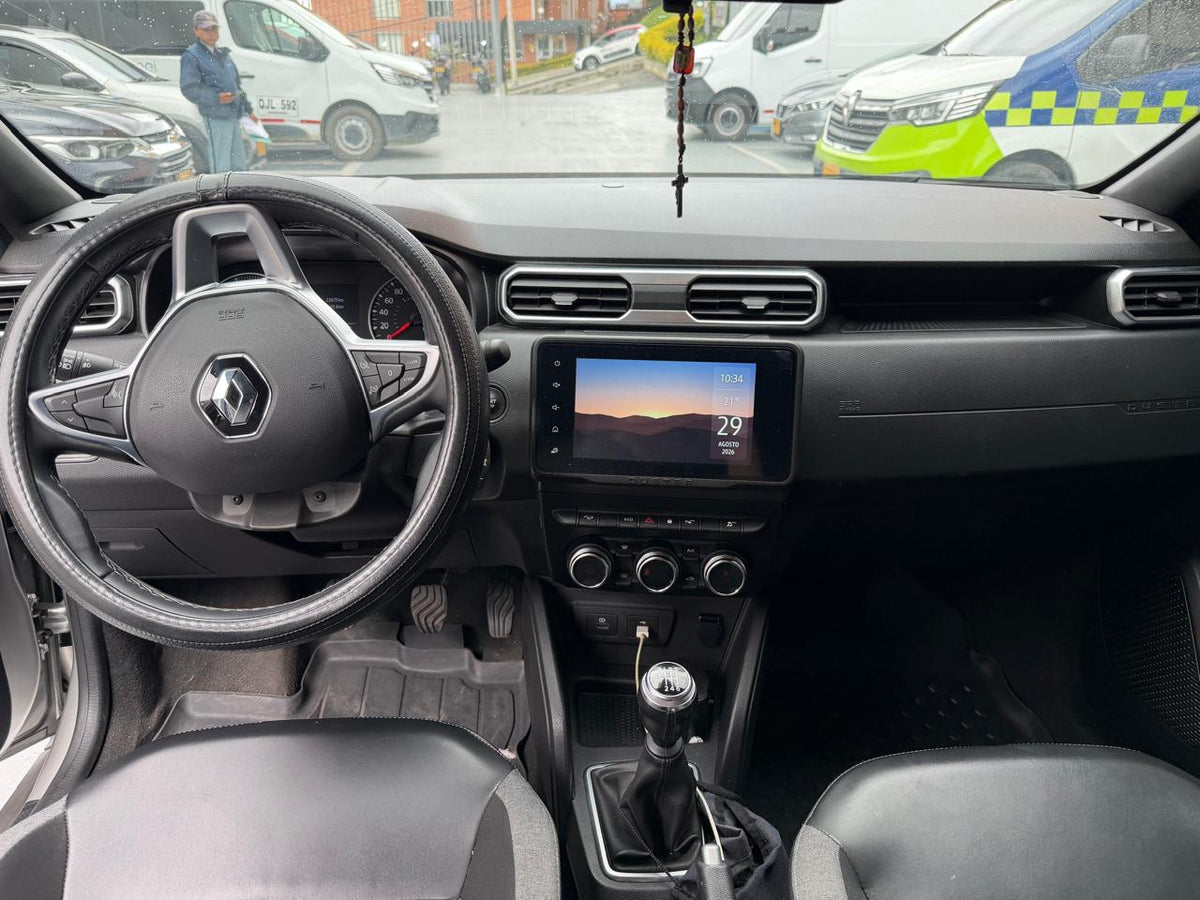 RENAULT DUSTER ICONIC 4X4 2023 USADA 23.000 KM